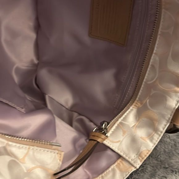 Coach NWOT East/West Signature Gallery Bag - Picture 13 of 17